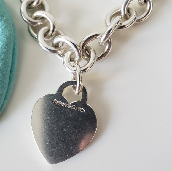 ❗SOLD❗Tiffany & Co. Heart Tag Chain Link Necklace - Picture 11 of 16